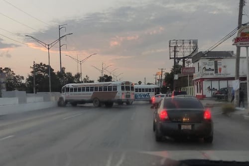Enfrentamientos armados en Matamoros dejan un policía herido y bloqueos en varias zonas