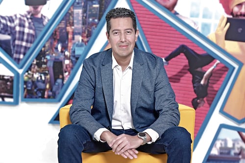 Inteligencia artificial se pone al servicio de la humanidad, destaca Intel