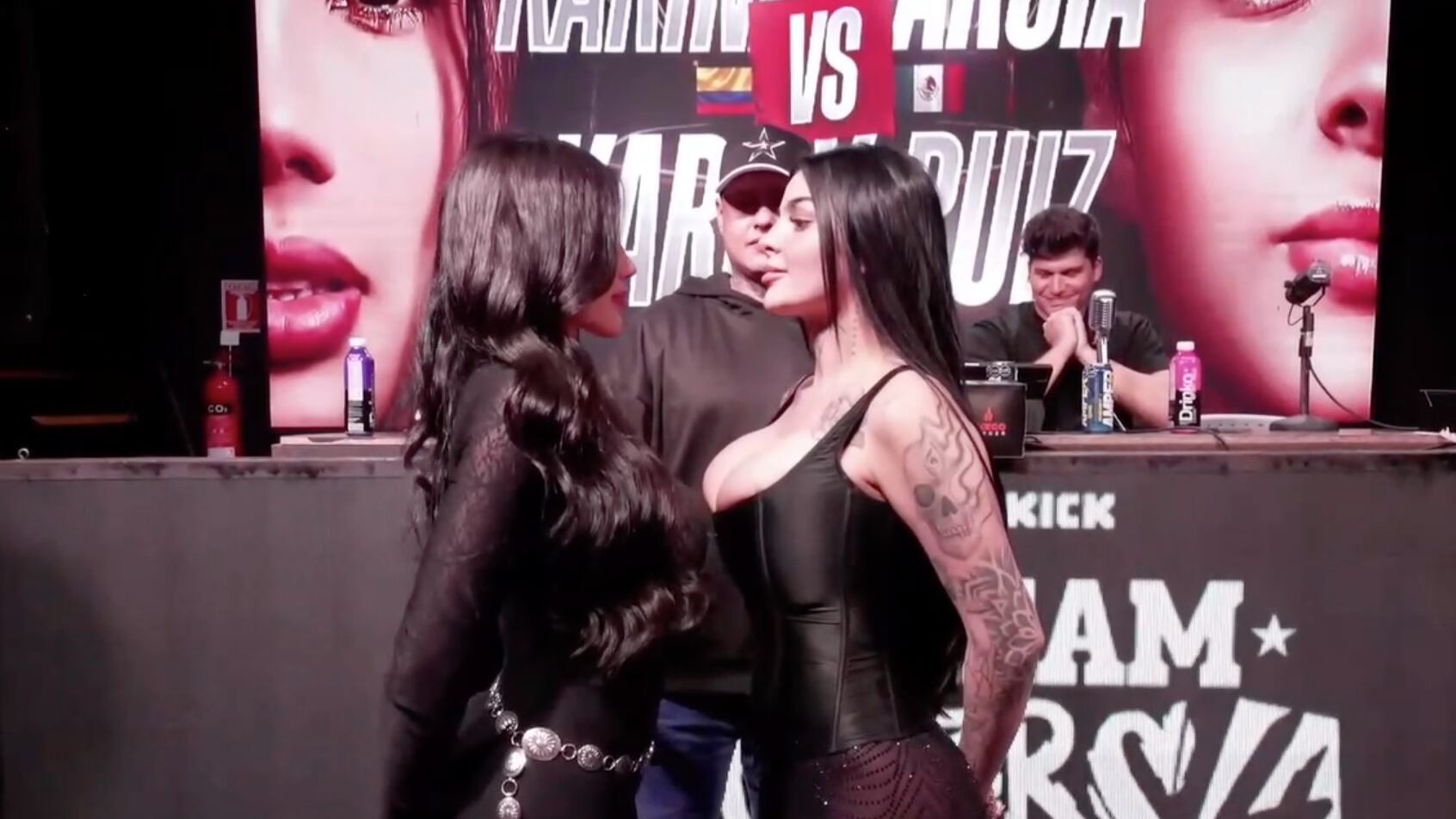 Karely Ruiz en Stream Fighters