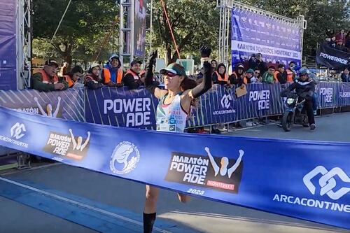 Isabel Oropeza conquista el Maratón de Monterrey 2023 con sorprendente récord