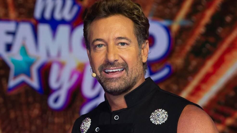 Gabriel Soto celebró 48 años con un tortazo en la cara: esta fue su reacción