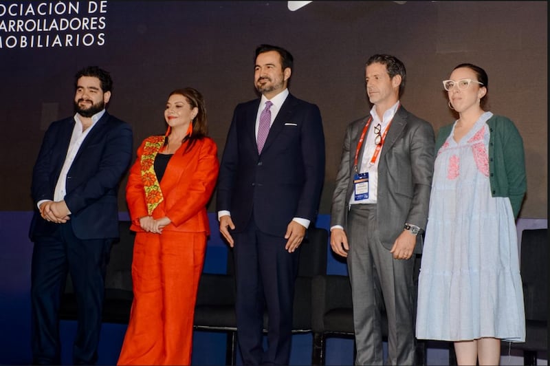 Clara Brugada, Jefa de Gobierno de la CDMX, en su participación en The Real Estate Show