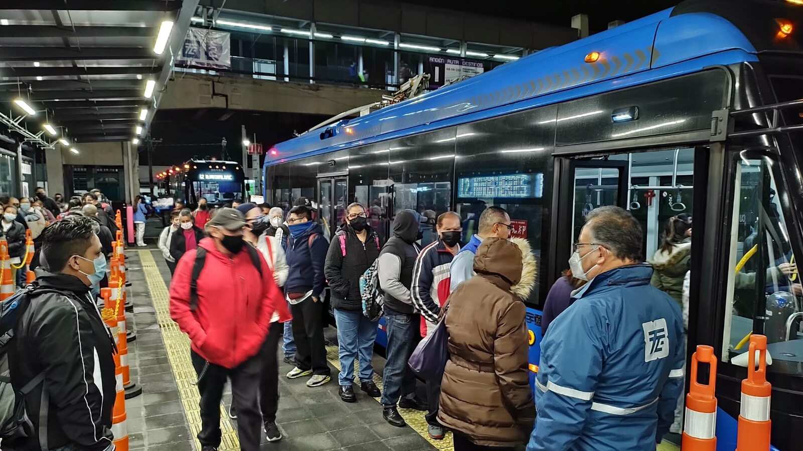 Trolebús Elevado Iztapalapa