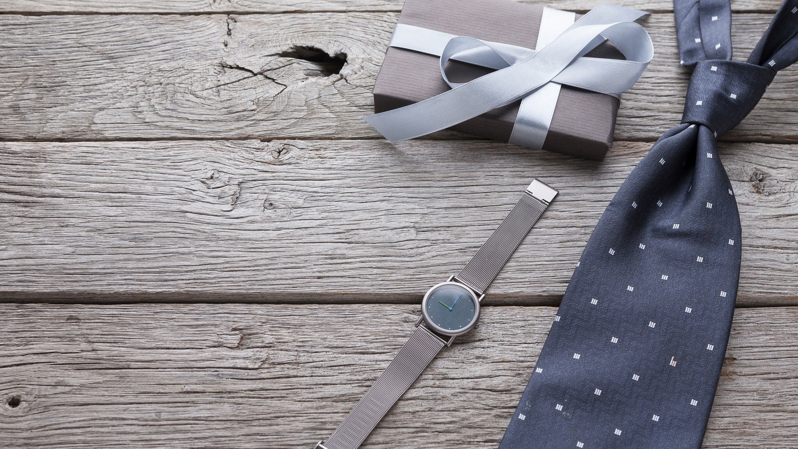 Cuando se trata de elegir el regalo perfecto, lo más importante es pensar en los intereses y pasatiempos individuales del padre en cuestión. ¡Hazlo personal y demuéstrale cuánto lo aprecias!