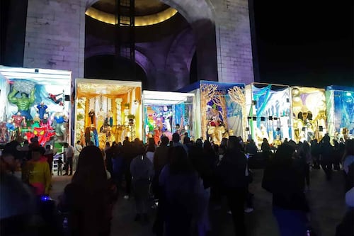 Arranca Feria Navideña en Reforma, ¿hasta cuándo se podrá tomar foto con Santa Claus y los Reyes Magos?