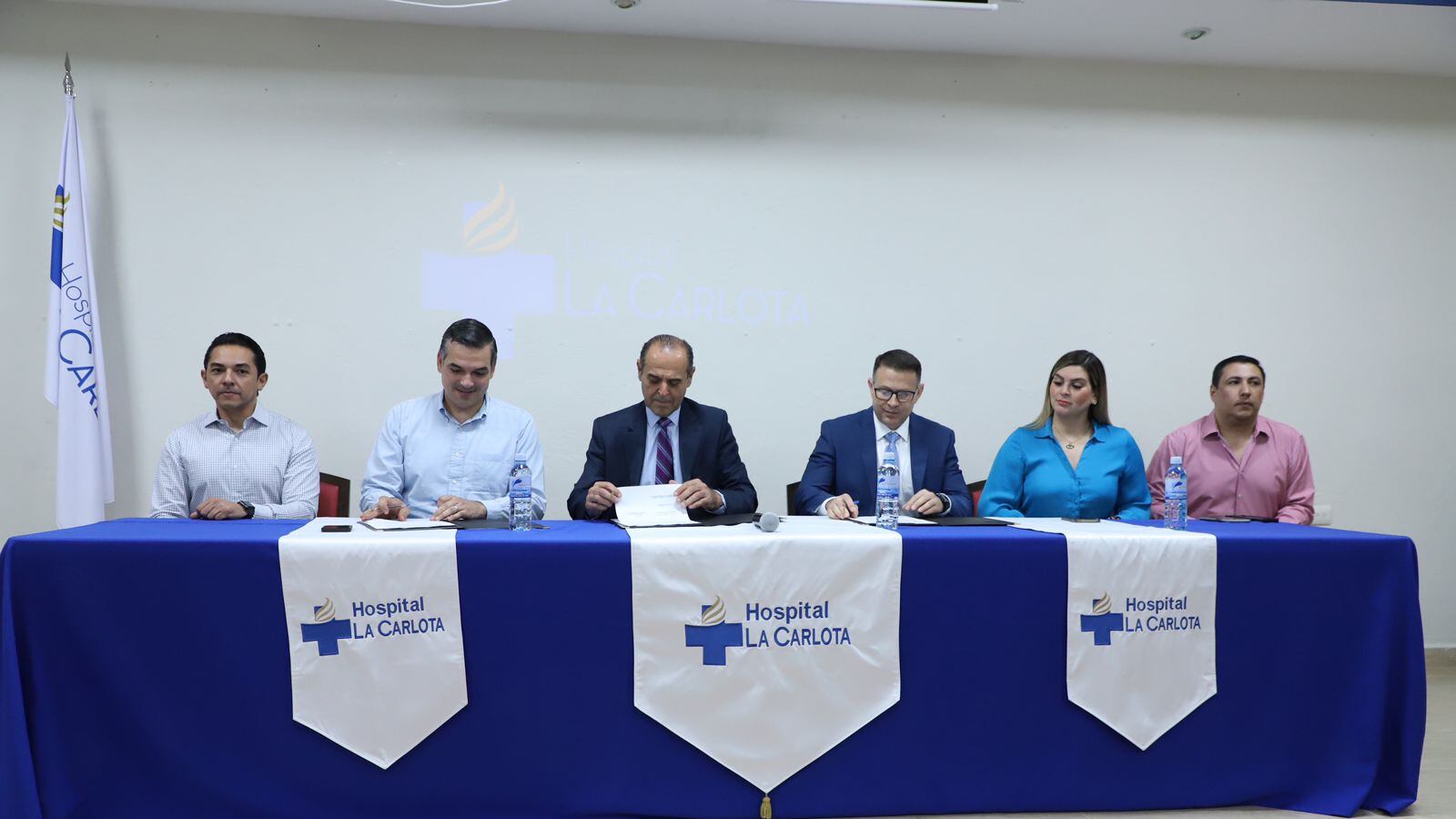 La firma se efectuó en las instalaciones del hospital, ubicado en Montemorelos.