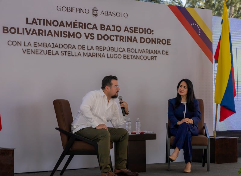 En el encuentro se contrastó el Bolivarianismo con la Doctrina Monroe, concepto que en redes ha sido ironizado como “Donroe".