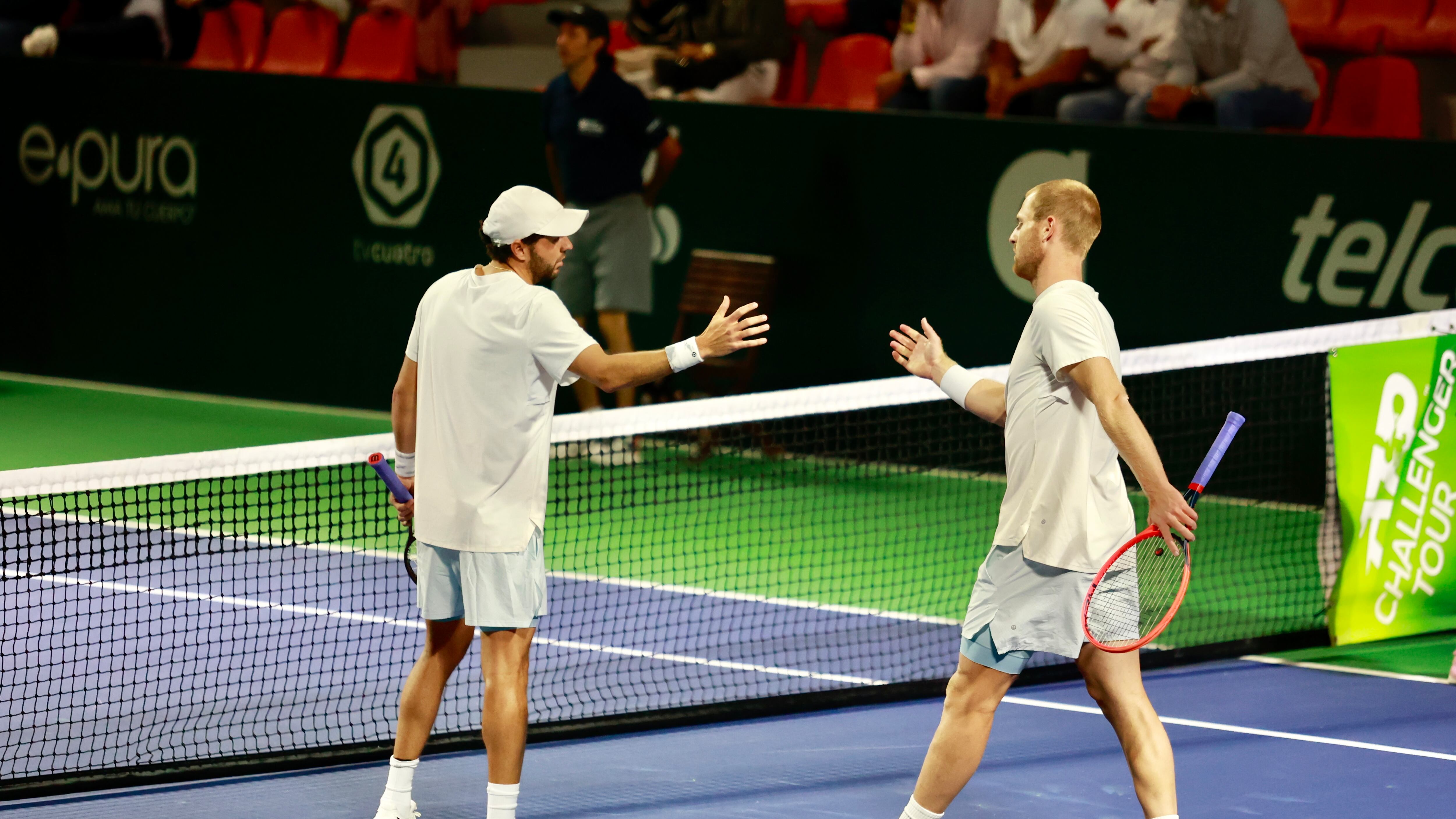 Hans Verdugo y Luke Saville superaron la primera ronda del León Open.