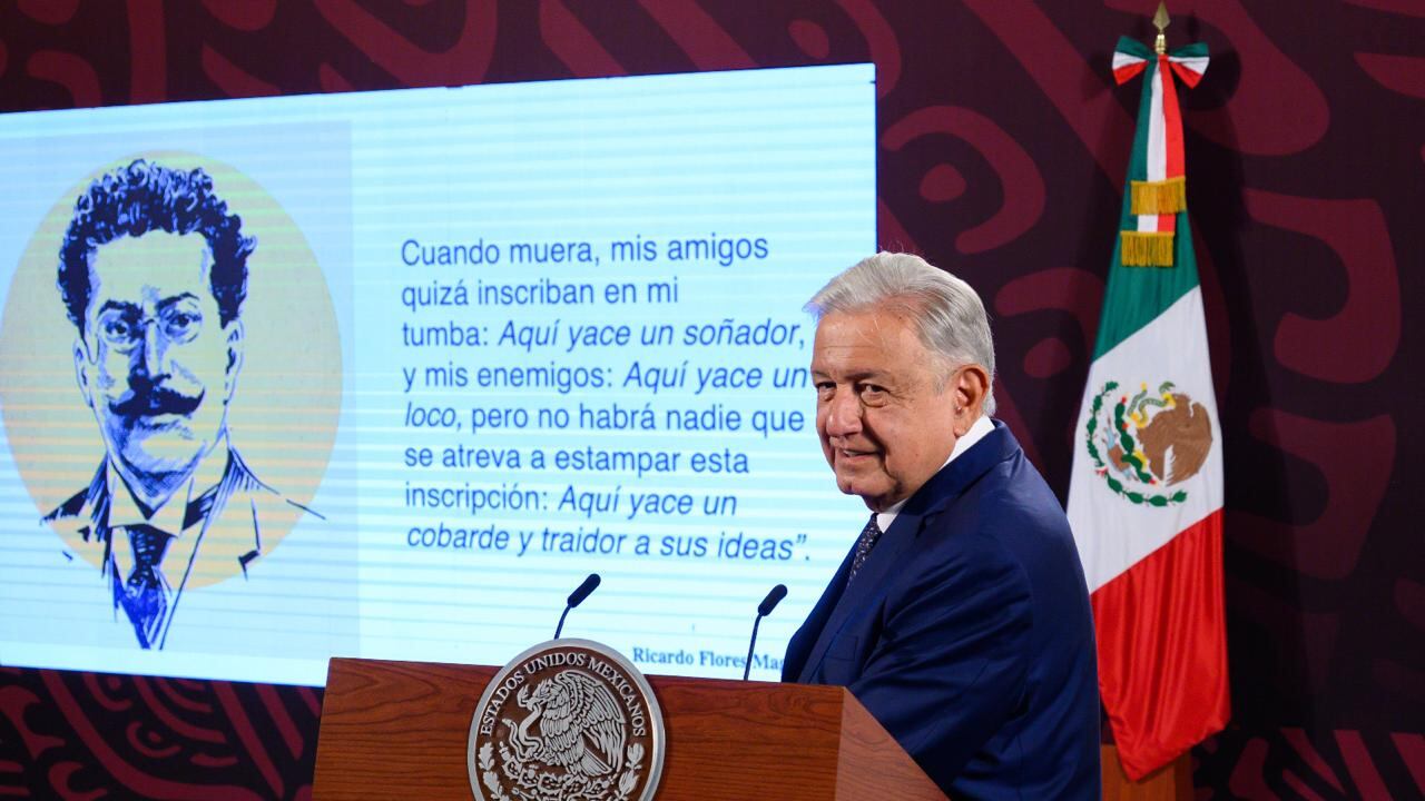 AMLO Ricardo Flores Magón