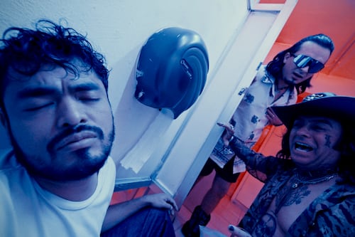 Ricardo Pérez y Adal Ramones en un crossover de comedia en A toda madre: de qué se trata