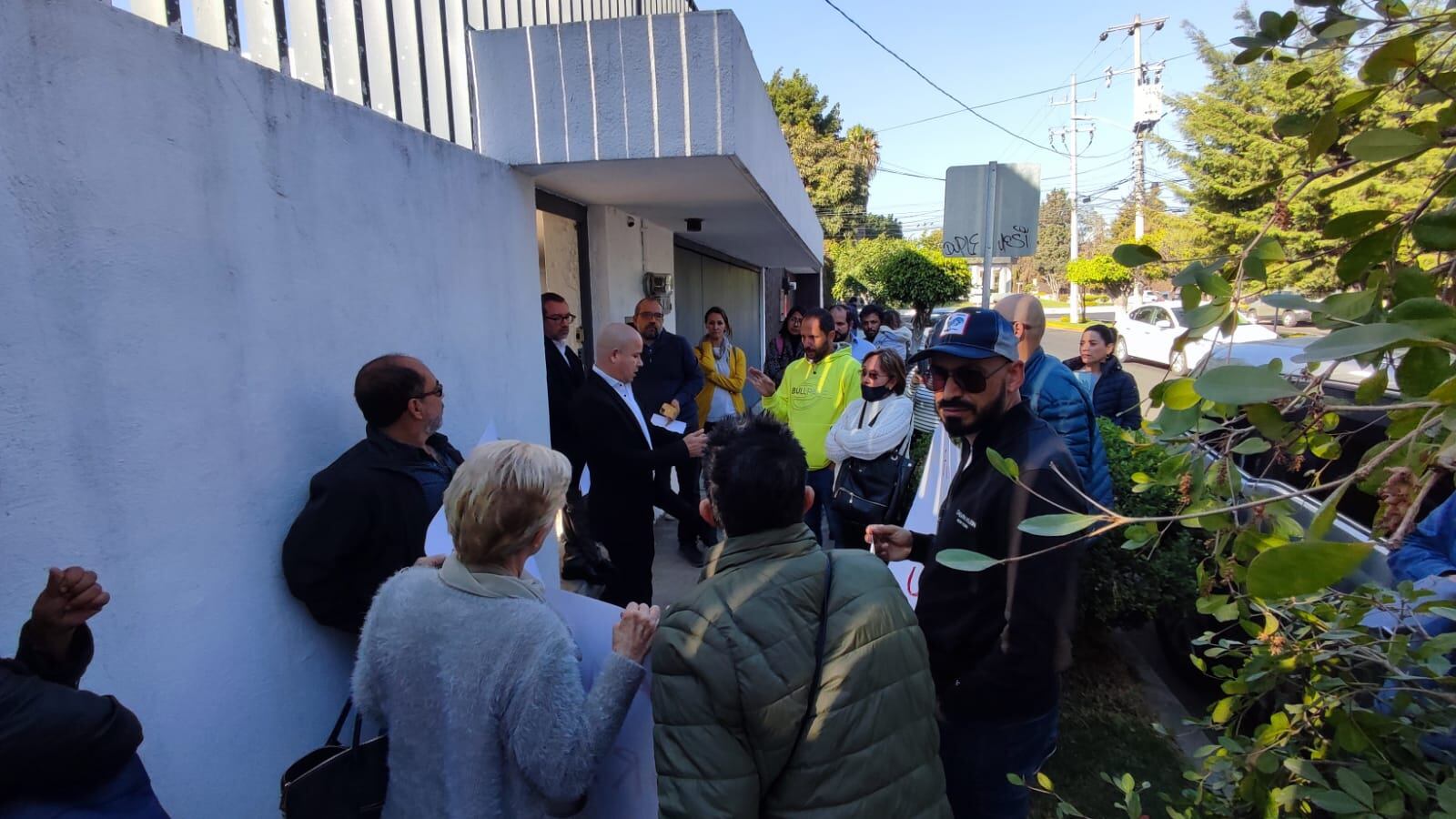 Inversionistas de la fiduciaria Promotora Profile exigen el retorno de su dinero tras el fracaso del proyecto inmobiliario.