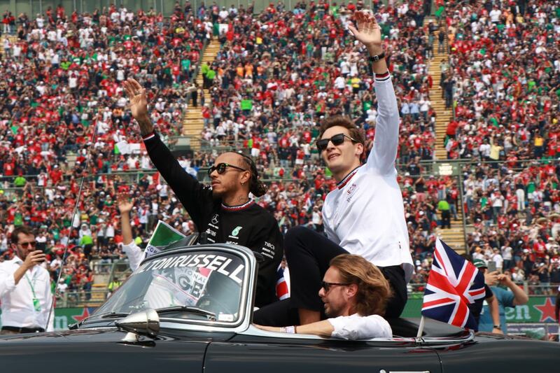 Así se vivió el desfile de F1 en el AHR
