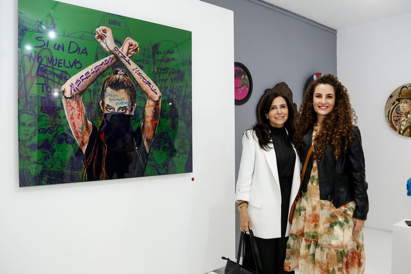 "Ventanas Nouménicas", exposición de 33 piezas escultóricas de Paola Pineda en la LMI Gallery