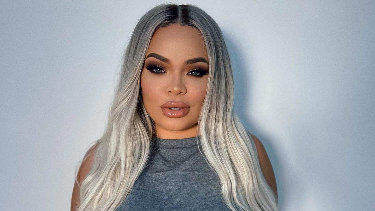 Internautas sacan teorías luego del nacimiento de la bebe de la Influencer