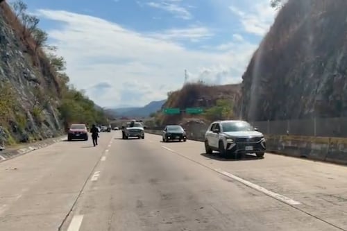 Liberan la Autopista del Sol en Acapulco tras más de siete horas de bloqueo