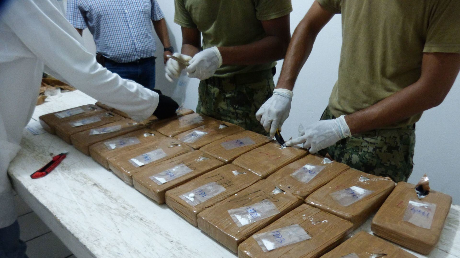 Colaboración bilateral, necesaria para acabar con narcotráfico