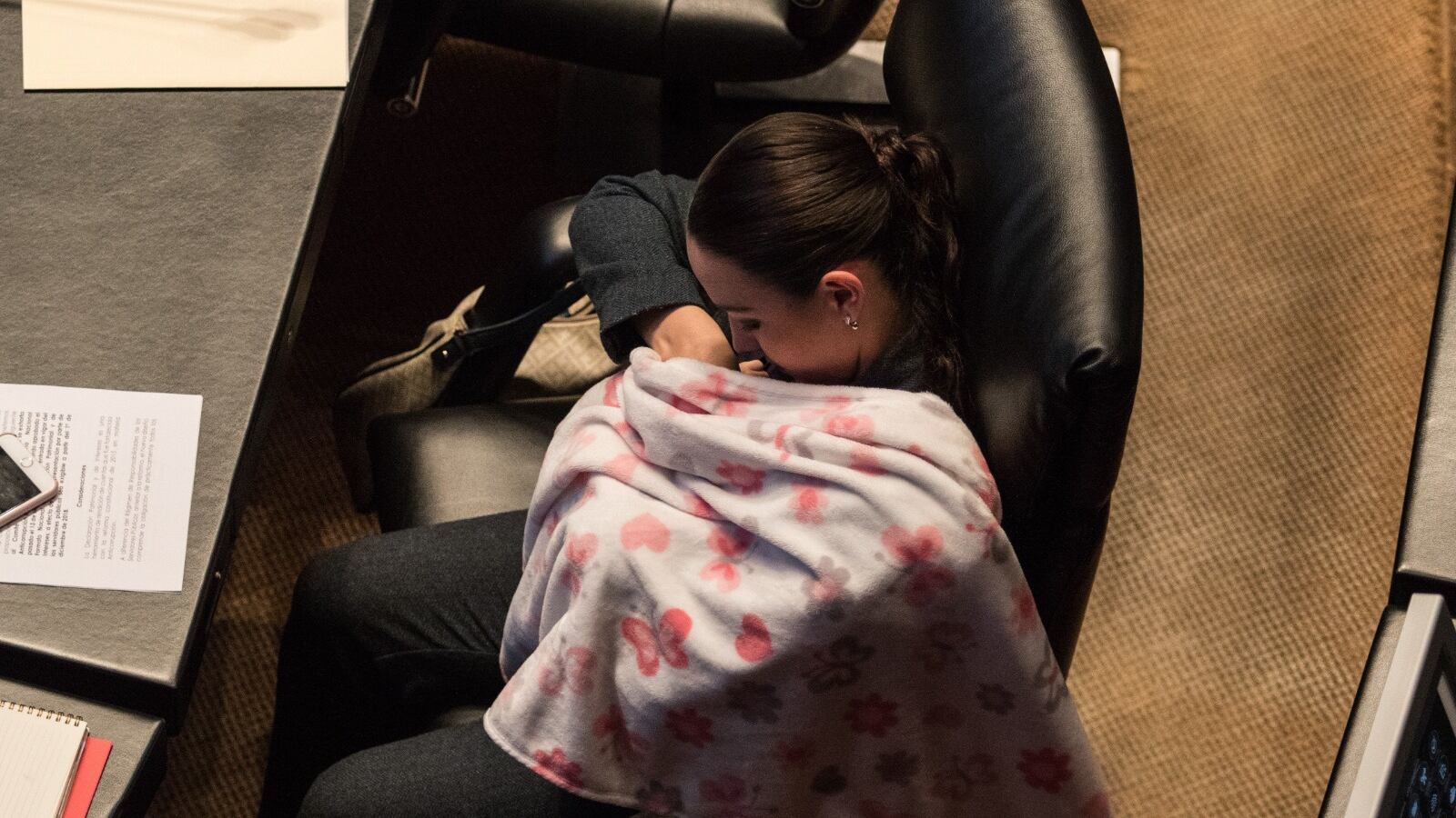 No hay una ley que garantice los derechos de maternidad y paternidad en el trabajo; solo hay acuerdos informales y “buenos deseos” que patrones y trabajadores incumplen.