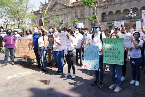 Protestan familiares y amigos por hermanos asesinados en Guadalajara