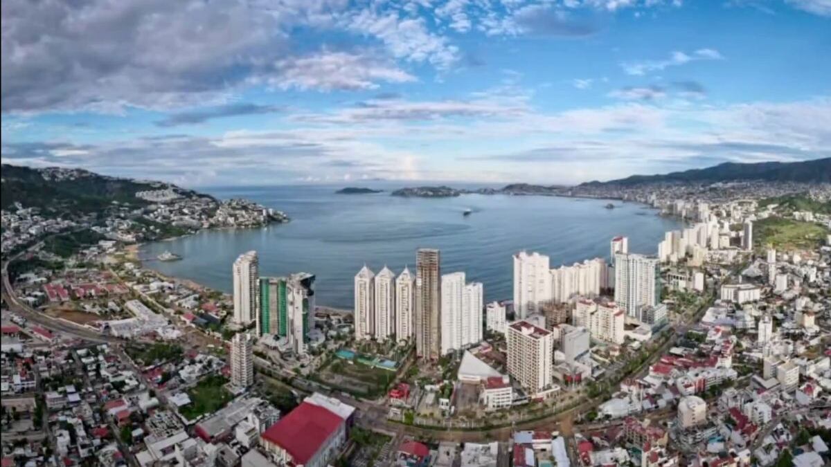 Anuncian avances de limpieza en Acapulco tras el paso del huracán John sobre Guerrero