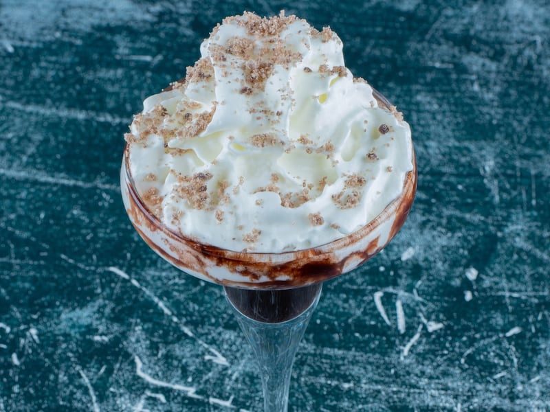 Deleita a mamá con cuatro exquisitas creaciones a base de licor de crema dulce para celebrar juntos este 10 de mayo