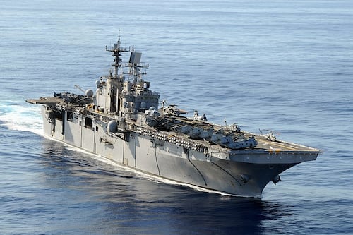 Una intervención militar directa de EEUU en Venezuela es improbable: experto