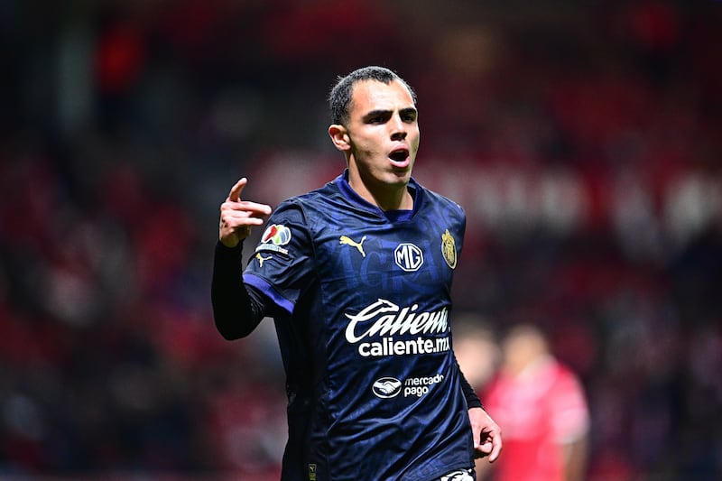 Hugo Camberos es la máxima joya de la cantera de Chivas.