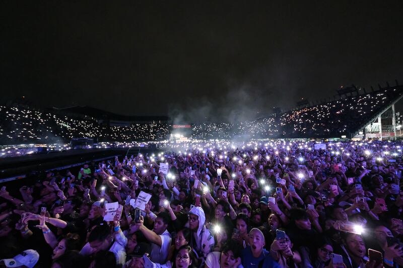 Rels B abarrotó el Foro Sol de la Ciudad de México