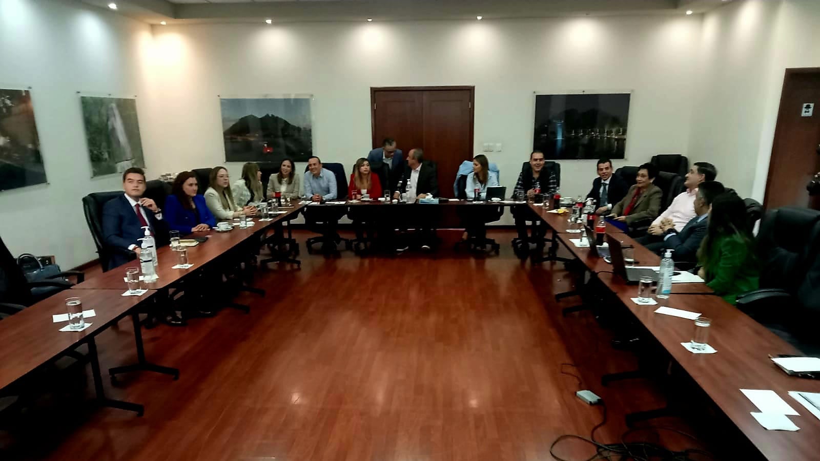 En la próxima reunión, añadió De la Fuente, se verá por qué se pidió y qué obras se están contemplando.