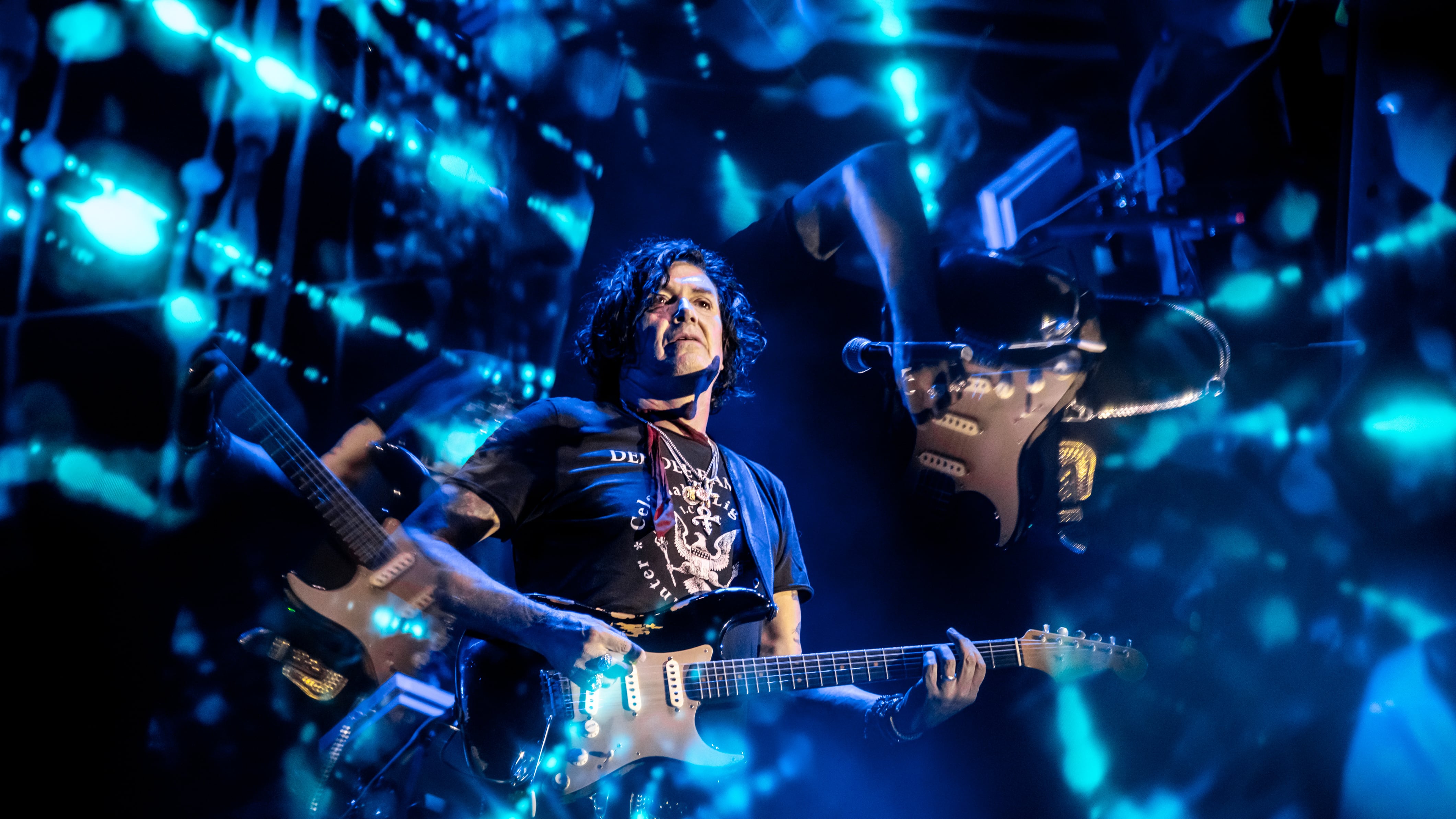 La agrupación lleva un ritual antes y después de cada concierto.