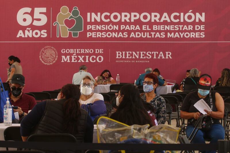 Programas sociales: 60% no tienen recursos para cumplir objetivos