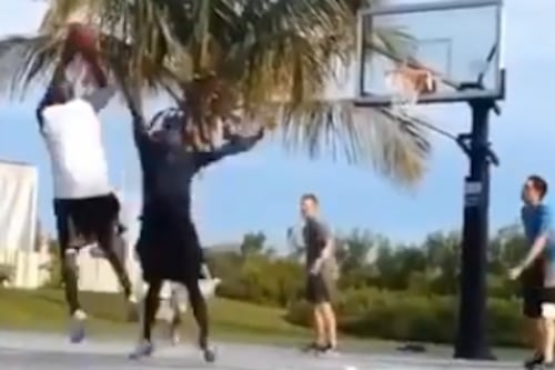 VIDEO: Jordan sigue demostrando talento a sus casi 60 años