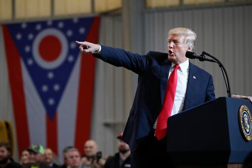 Trump amenaza con retirar fondos a países centroamericanos