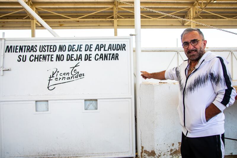 Primer aniversario de Vicente Fernández.