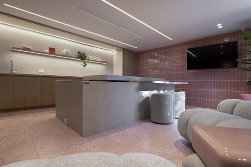 La Señora del Costco estrena casa diseñada por Sulkin Askenazi