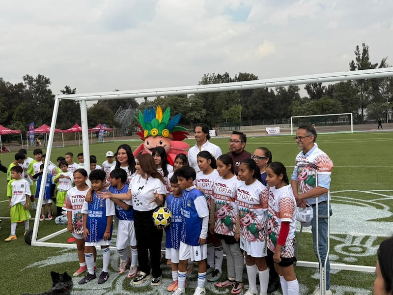 Mundial 2026 se vivirá en los barrios con 300 canchas rehabilitadas en CDMX