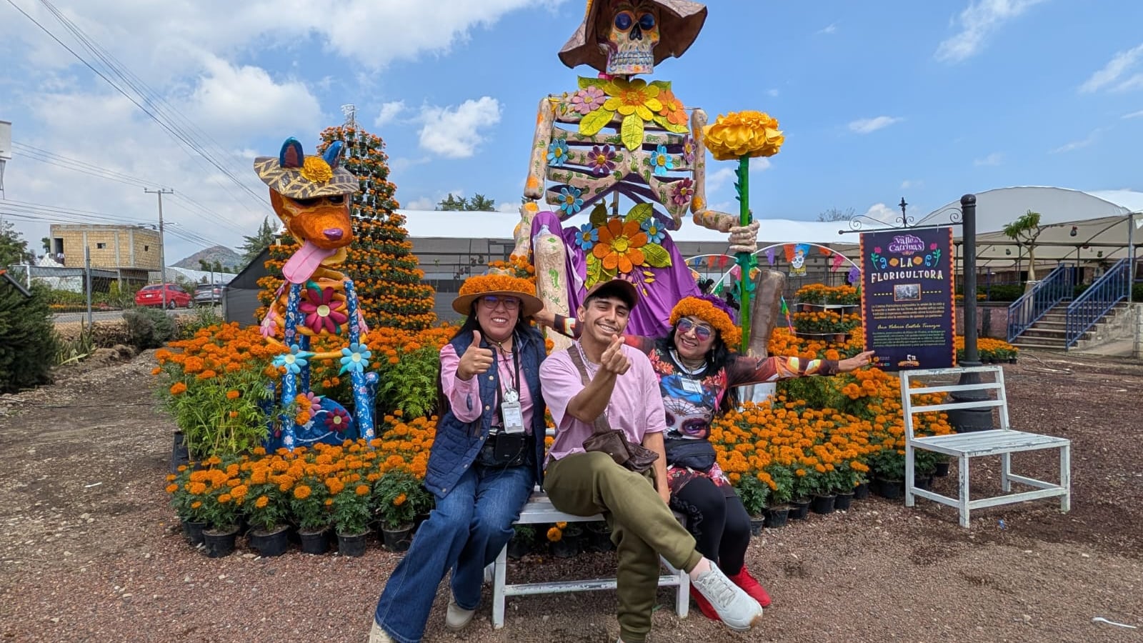 Disfruta de catrinas gigantes, sabores típicos, flores de cempasúchil y actividades culturales en uno de los destinos más encantadores de Puebla