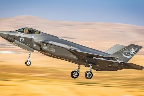 ¡Guerra en el cielo! Así es como un F-35I de Israel derriba a caza iraní en pleno vuelo