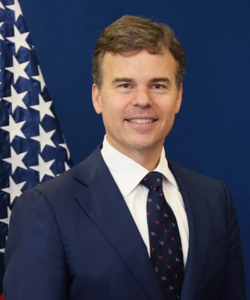 John Barrett, estaba encargado de negocios en la embajada de Estados Unidos en Guatemala,