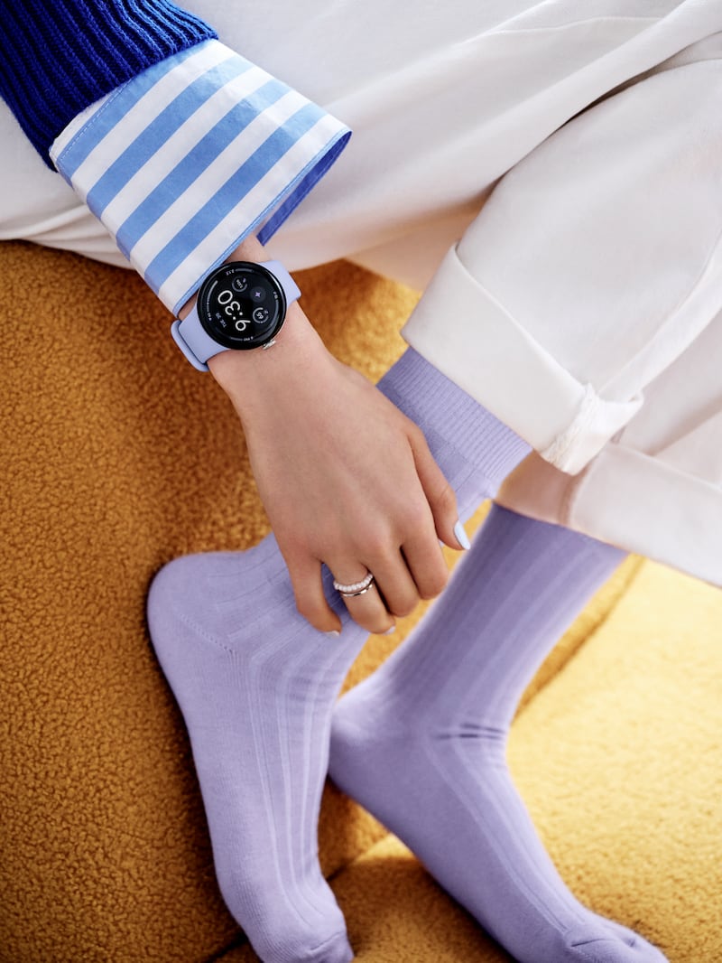 Probamos el Google Pixel Watch 4 durante varios días en tareas comunes, ejercicio y seguimiento de bienestar para evaluar su batería, precisión y funciones inteligentes