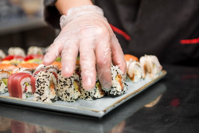 Un fascinante recorrido por las cocinas de Japón devela los secretos ancestrales e innovadores del sushi de la mano de expertos