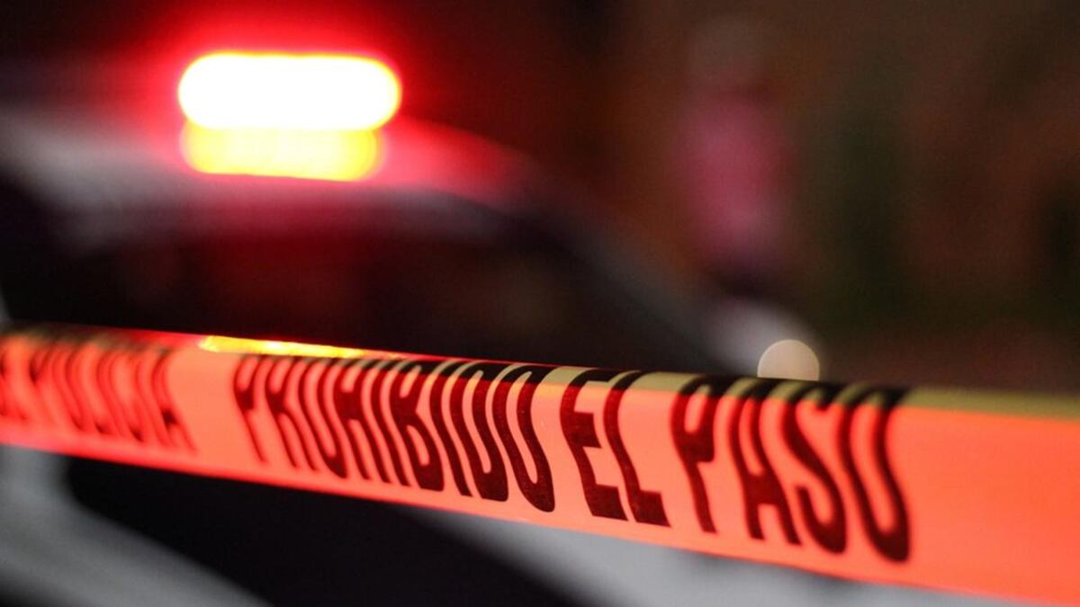 Dos de las víctimas fueron llevadas a un hospital, mientras que la tercera fue retirada del lugar por sus familiares.