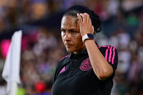 Mónica Vergara es destituida como entrenadora de la selección mexicana femenil