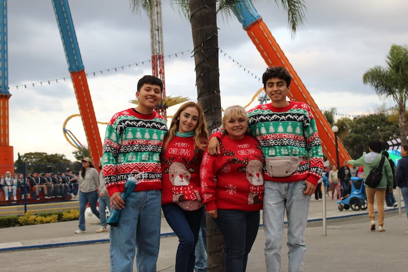 La Navidad ilumina la ciudad: un festival que reúne a las familias entre nieve y música