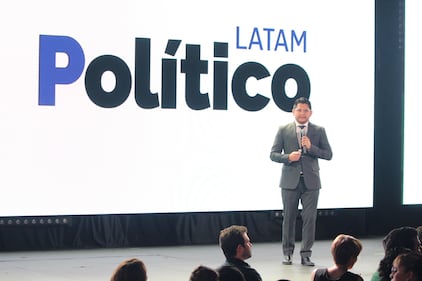 Político Mx celebra una década informando sobre la política de México.