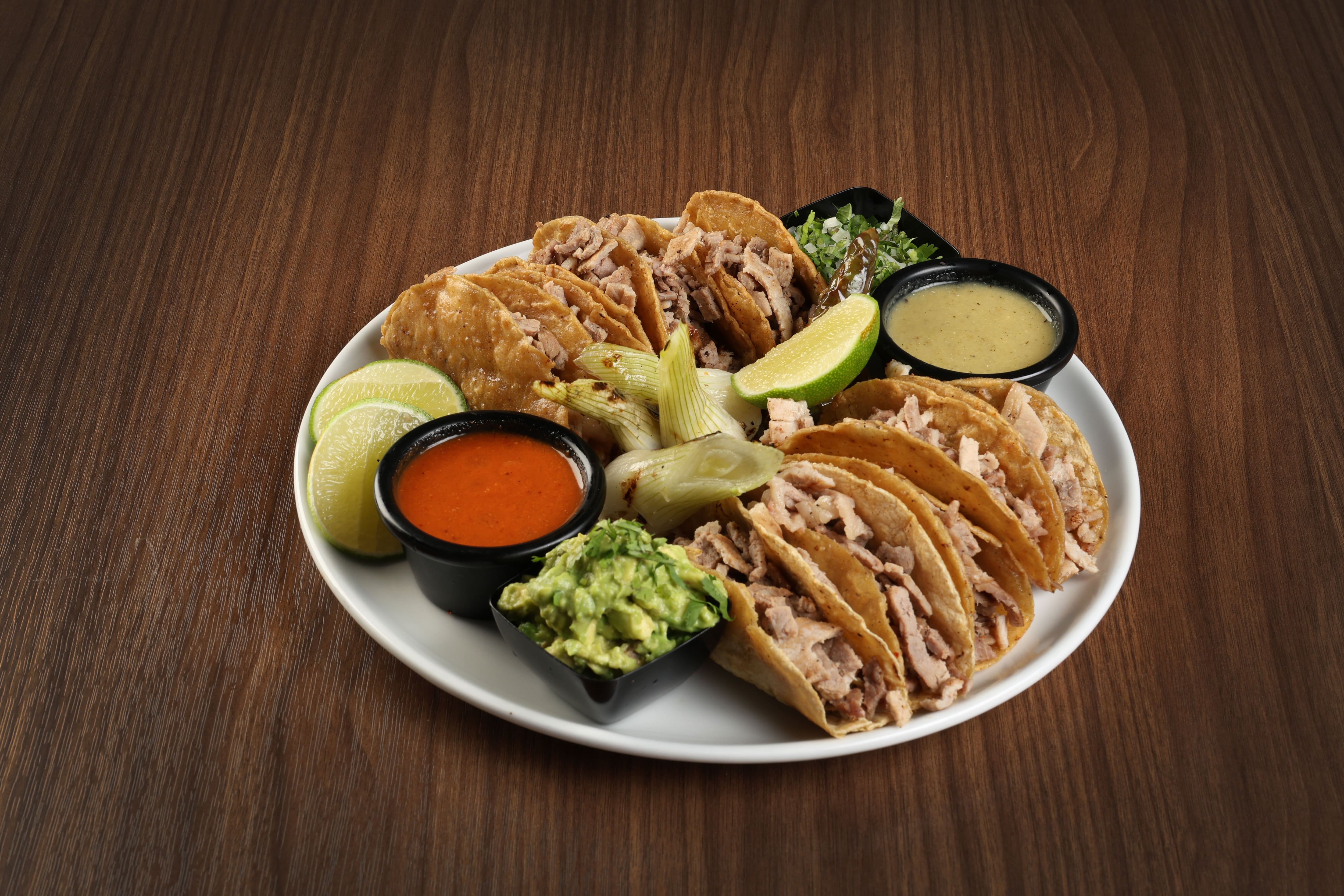 Los tacos de arrachera son un imperdible para solicitar mientras apoyas a tu equipo favorito.