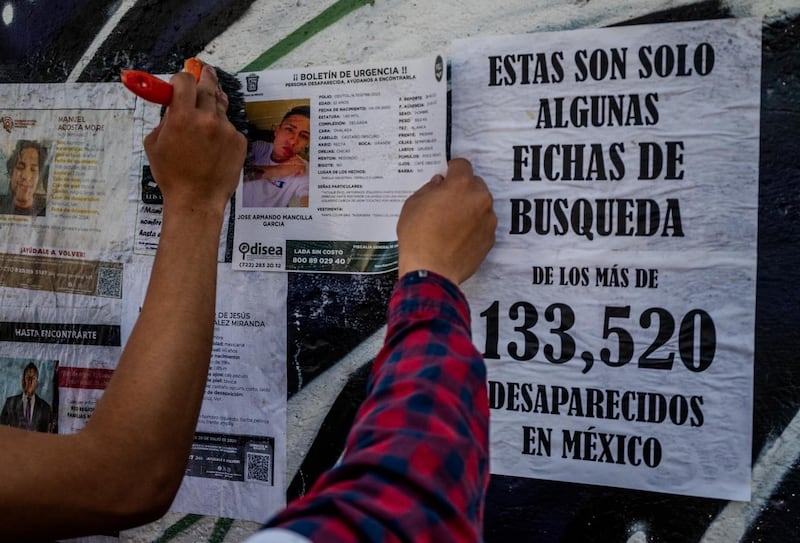México se maquilla para el Mundial, pero 132 mil desaparecidos siguen sin respuesta