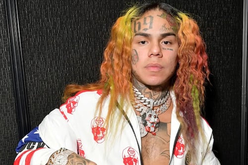 6ix9ine cumplirá un tiempo en prisión: Así va su situación judicial