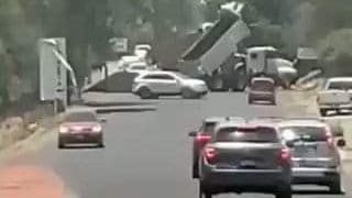 En este momento sigue la movilización a la zona del enfrentamiento.