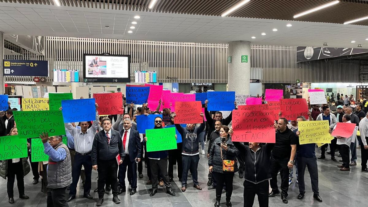 Bloqueo AICM: Taxistas amenazan con paralizar la T2, por módulos irregulares