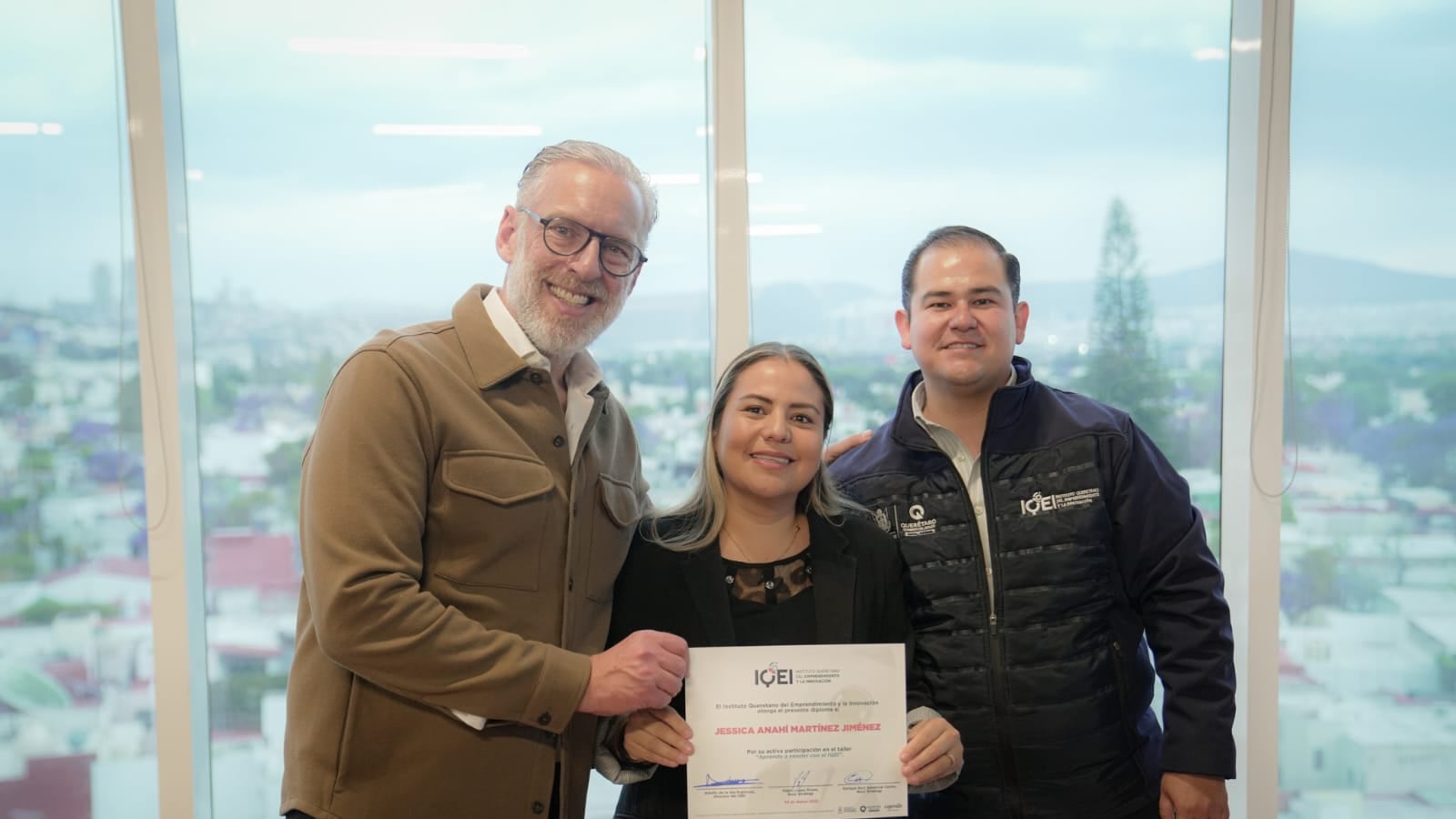 Querétaro crea premio al mérito empresarial